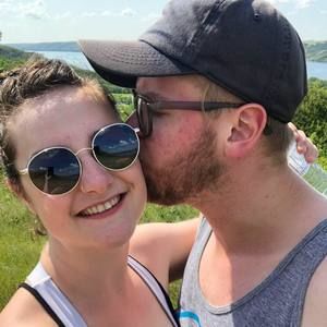 Meet your Posher, Jade